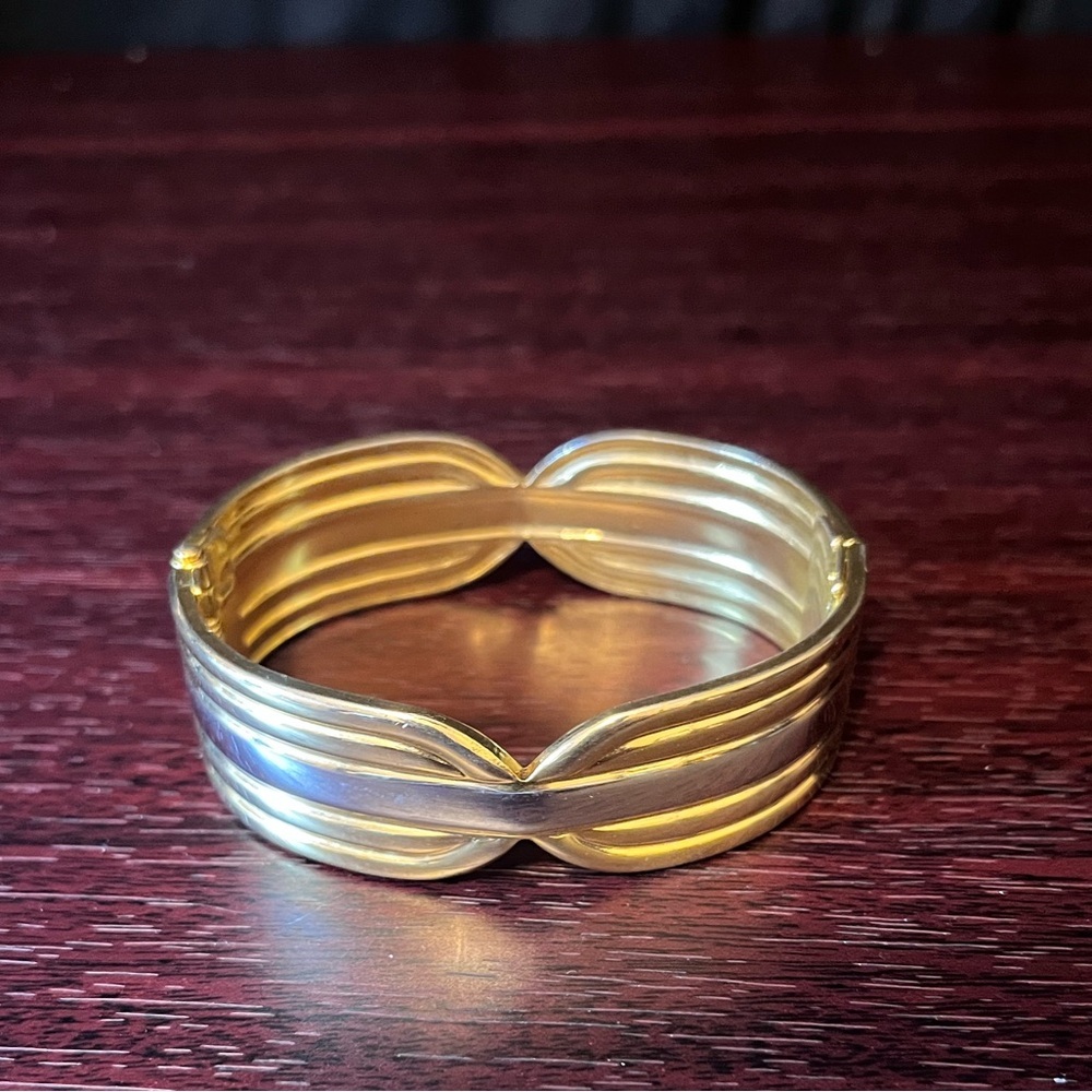 1980’s Vintage Gold & Silver Women's Cuff/Hinge Bracelet